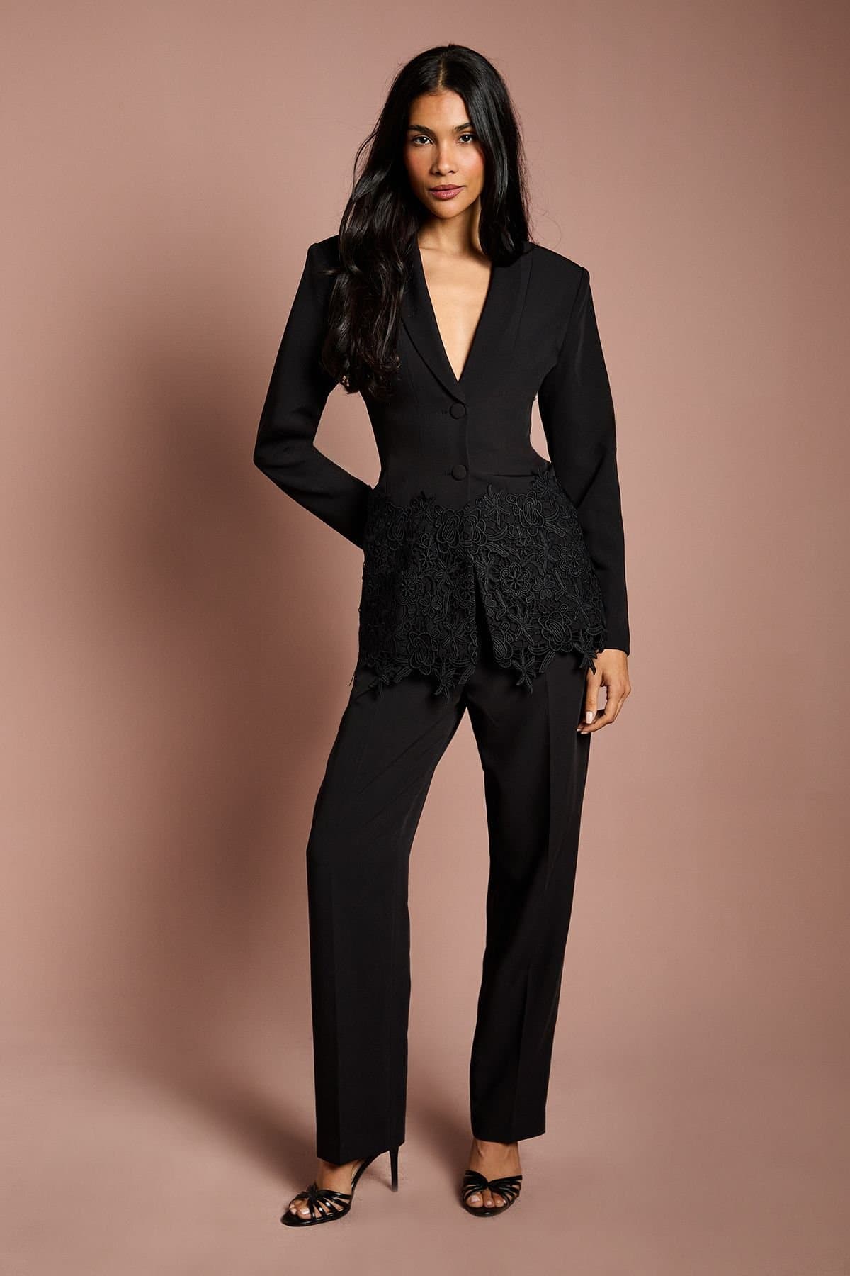 Coast Coast Women's Single Breasted Lace Trim Fitted Blazer in Black