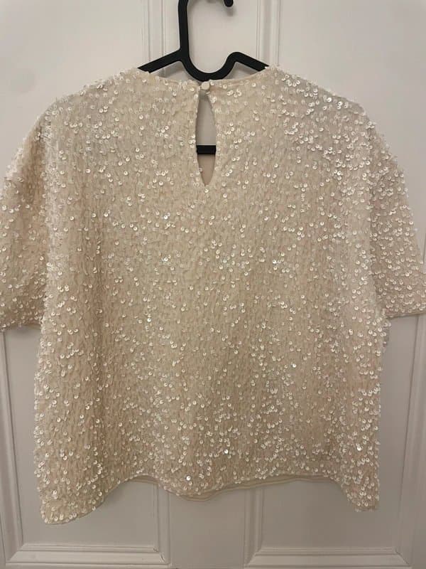 New Look White velvet sequin embellished tshirt