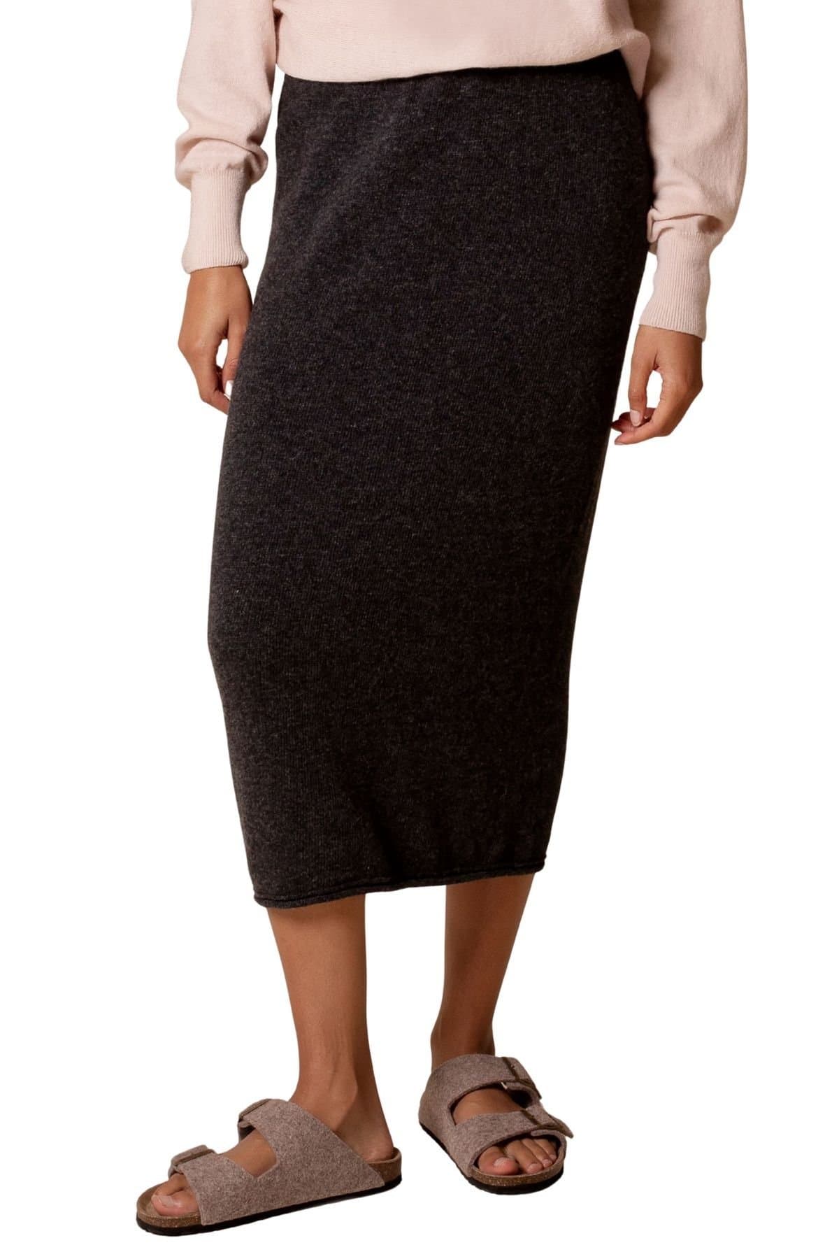 Celtic & Co Celtic & Co Women's British Geelong Midi Skirt in Dark Grey