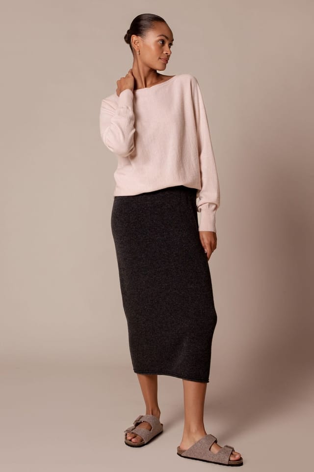 Celtic & Co Celtic & Co Women's British Geelong Midi Skirt in Dark Grey - 3
