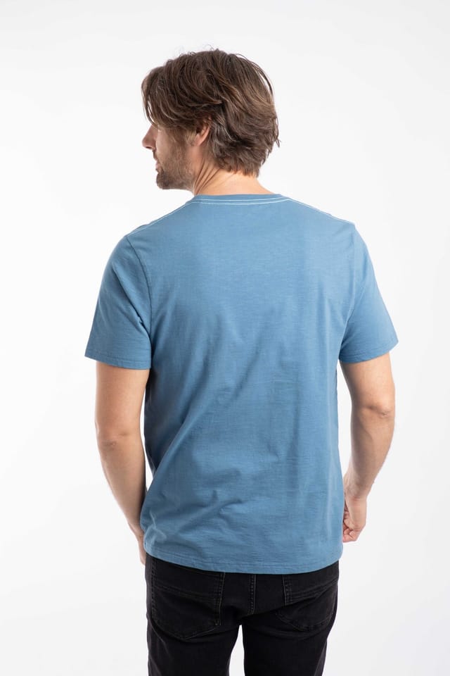 Weird Fish Weird Fish Men's Fish Out Of Water Front Print Graphic T-Shirt in Mid Blue - 3