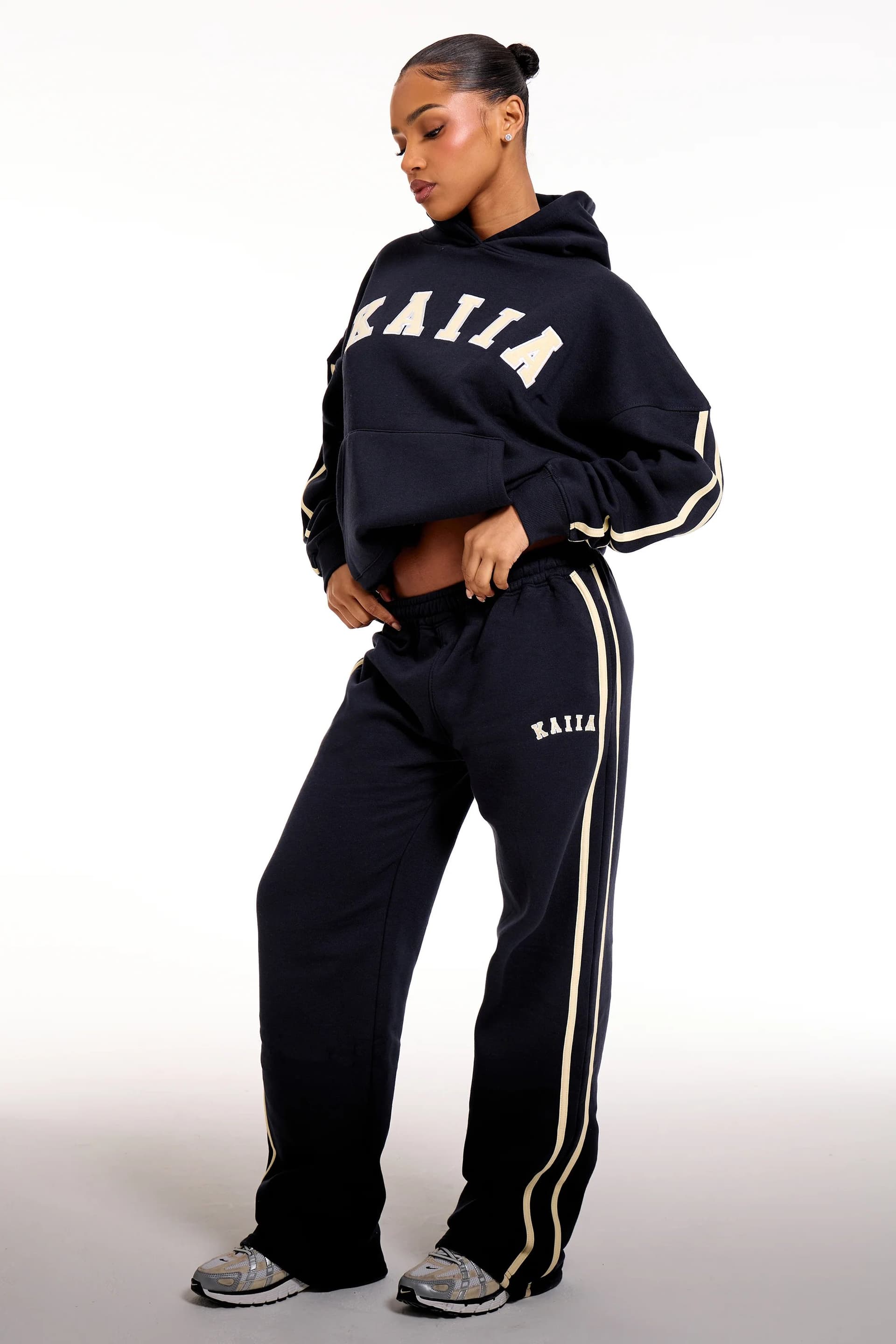 Kaiia Kaiia Sport Ink Blue & Soft Yellow Wide Leg Joggers