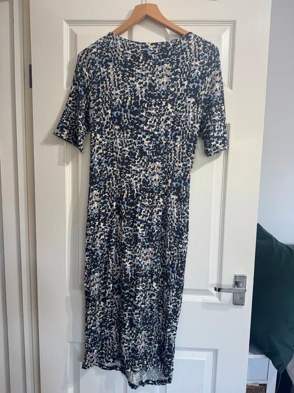 Marks & Spencer M&S Blue Mix Midi Short Sleeved Dress – UK 12