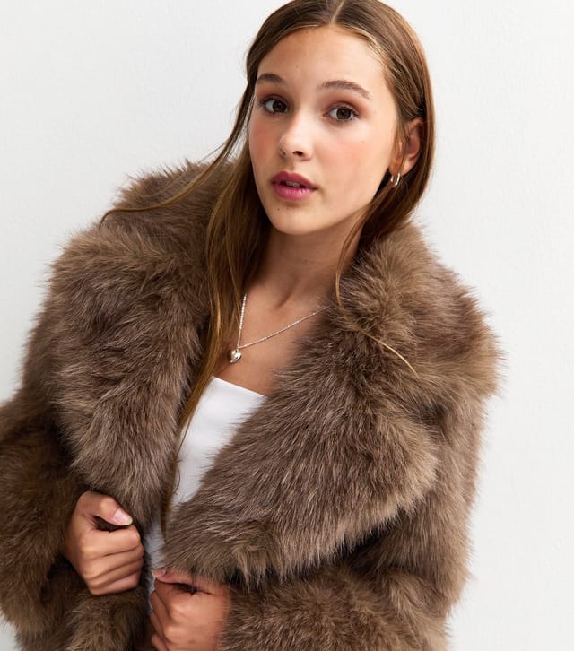 New Look Girls' Dark Brown Faux Fur Short Coat New Look - 2