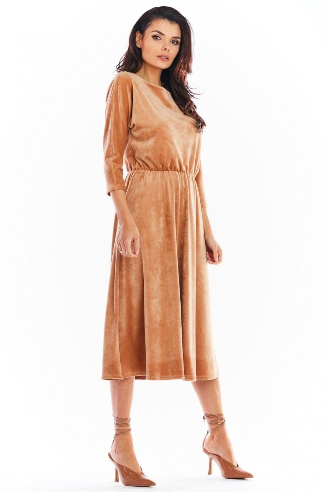 Love Lace Love Lace Women's Velour Midi Dress with 3/4 Sleeves in Beige - 4