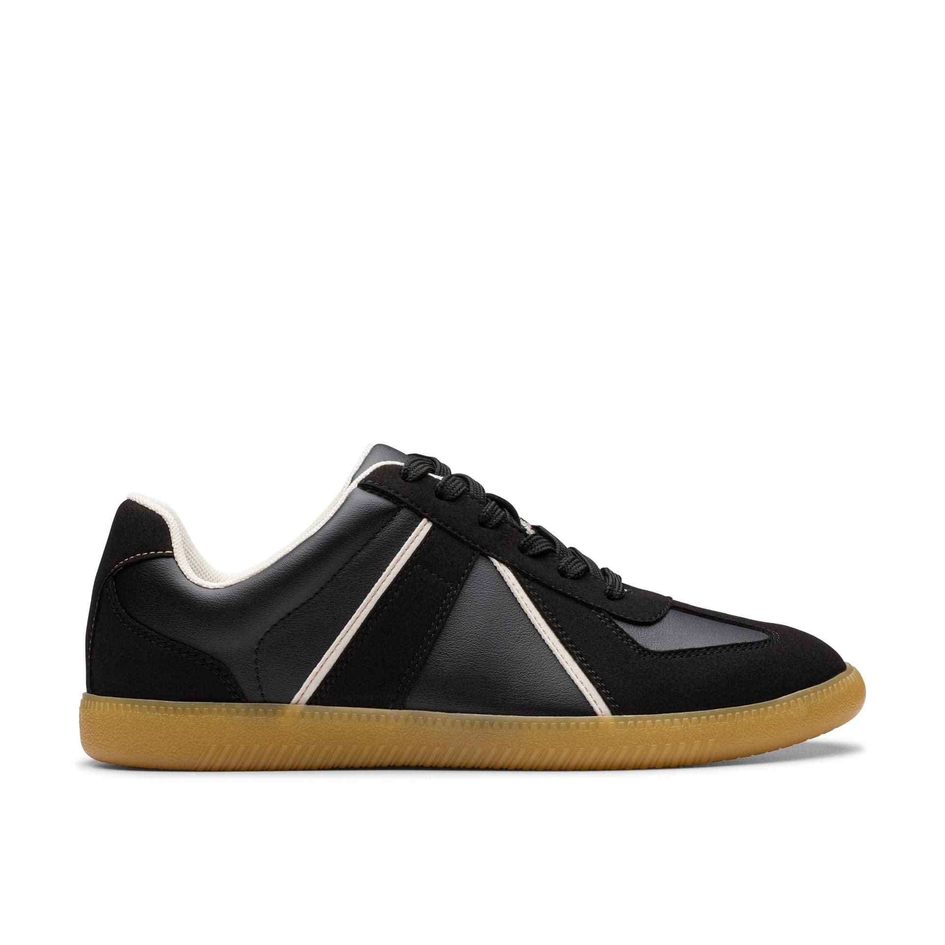 Clarks Clarks Women's Nykole Step Black Trainers