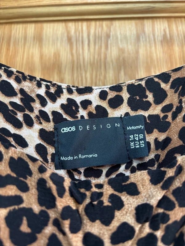 ASOS Design Leopard print maternity jumpsuit/dungarees Uk 14