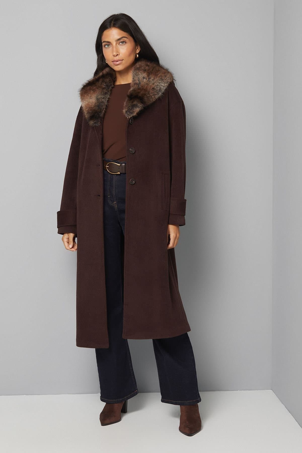 Wallis Wallis Women's Faux Fur Collar Tab Cuff Coat in Chocolate