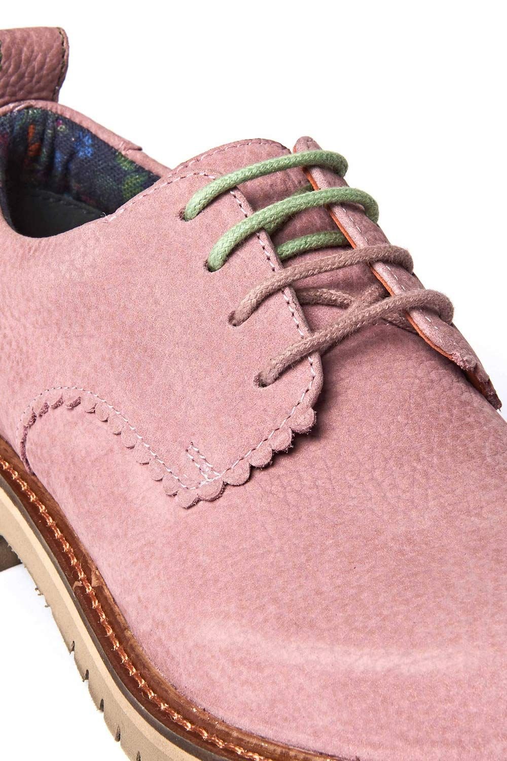 Moshulu Moshulu Women's 'Rafflesia' Scalloped-edge leather Derbys in Dusty Pink - 3