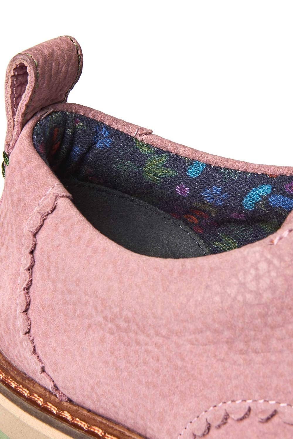 Moshulu Moshulu Women's 'Rafflesia' Scalloped-edge leather Derbys in Dusty Pink - 4