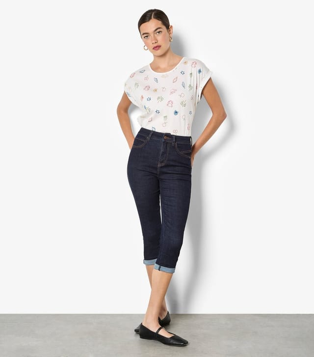 Apricot Women's White Coastal Print Turn Up Sleeve T-Shirt Apricot New Look - 2