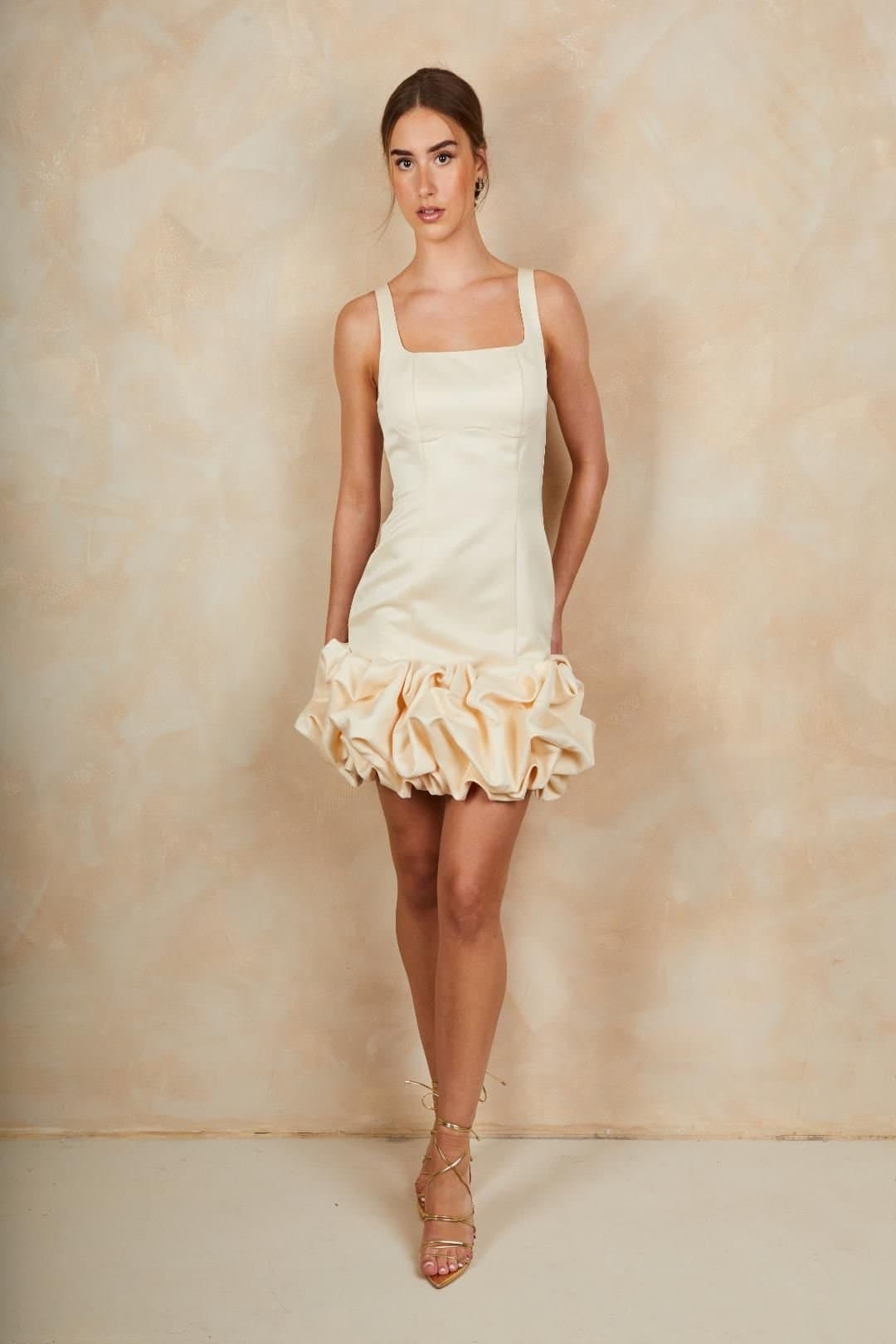 chi chi london Chi Chi London Women's Ruffle Hem Satin Mini Dress in Cream