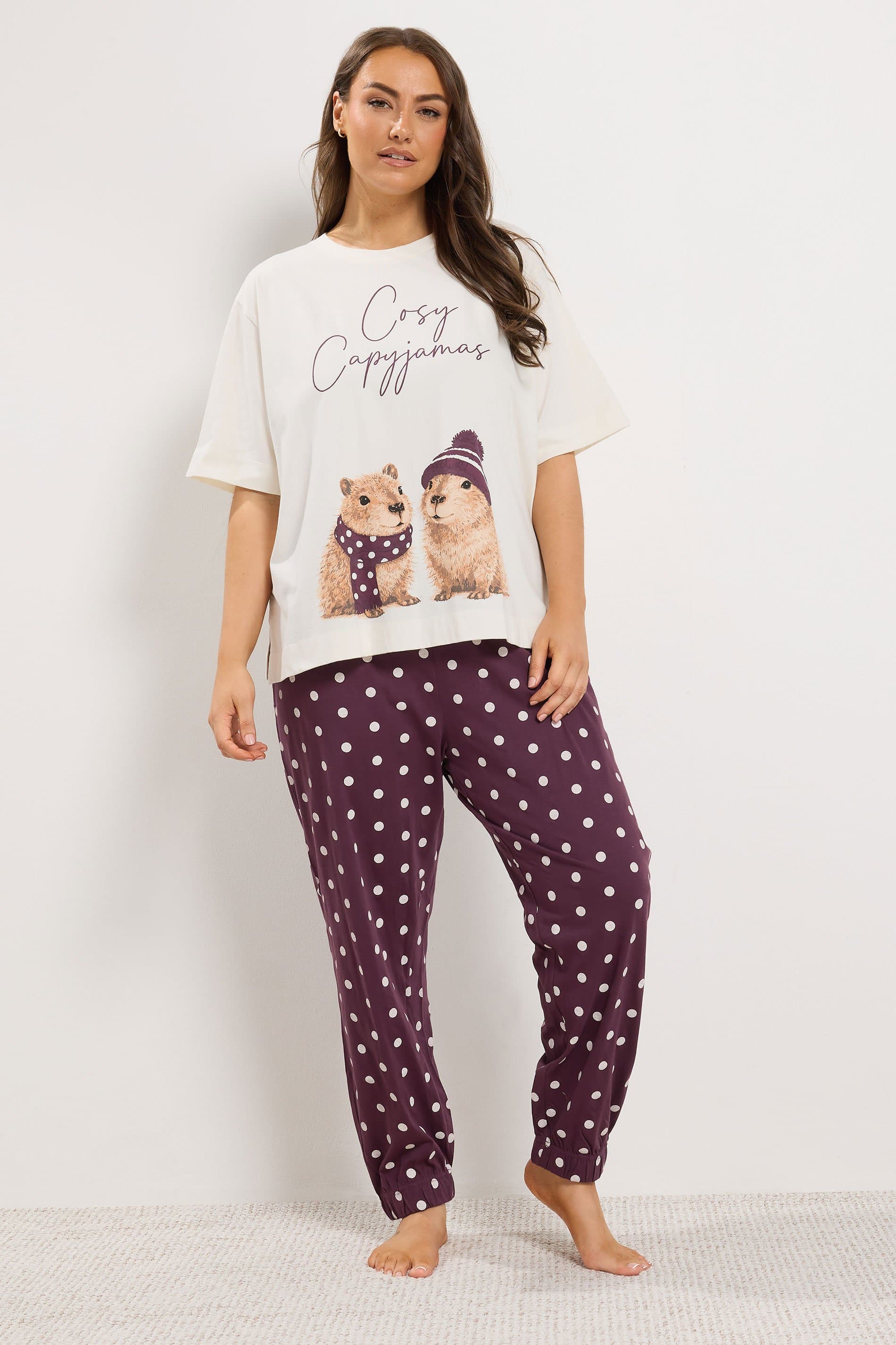 Yours Plus Size Ivory White Capybara Polka Dot Cuffed Pyjama Set