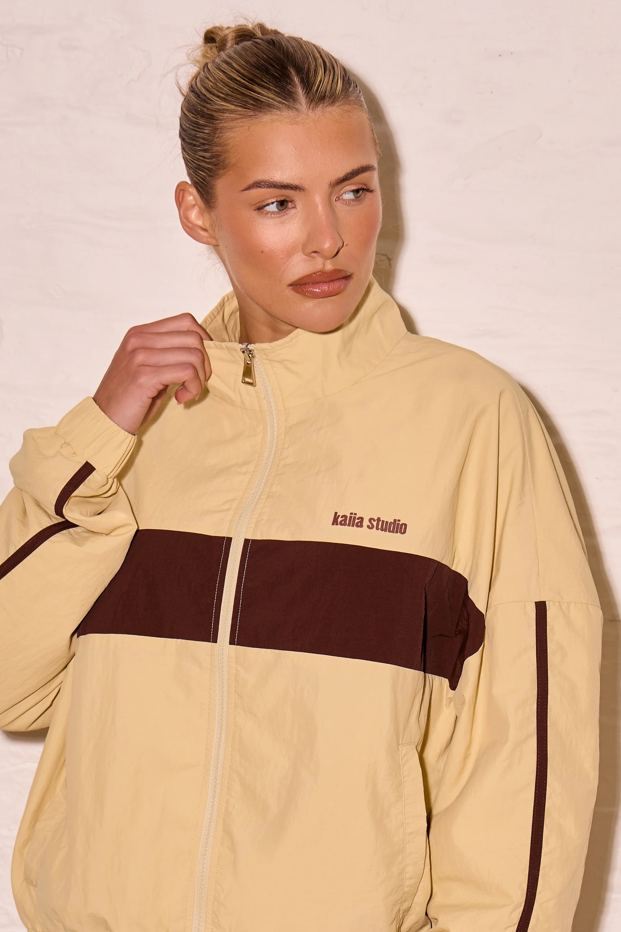 Kaiia Kaiia Woven Windbreaker Zip Up Jacket Yellow & Biscuit - 2