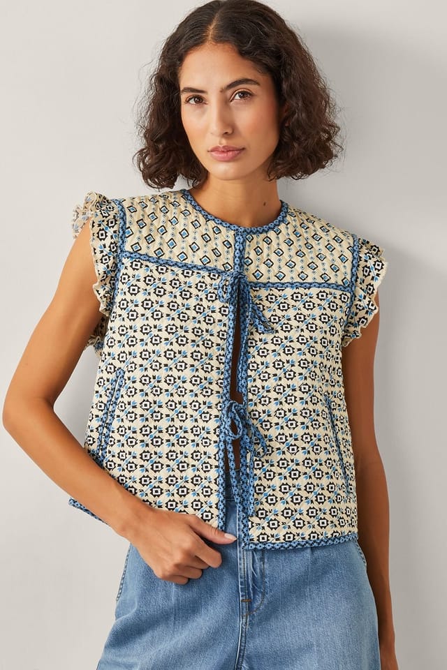 Monsoon Monsoon Women's Judy Geometric Quilted Waistcoat Ivory - 2