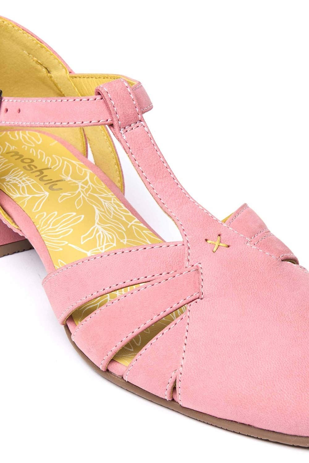 Moshulu Moshulu Women's 'Sayuri' Vintage Style Shoes in Pale Pink - 4