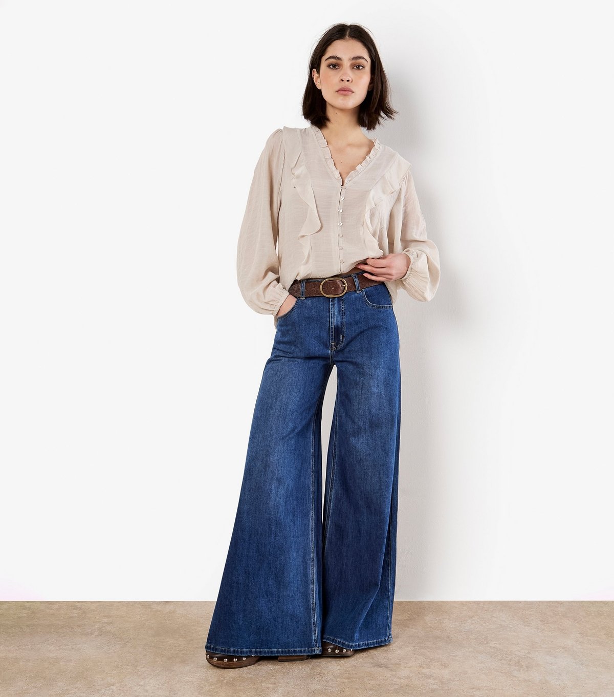 Apricot Women's Stone Ruffle Trimmed V-Neck Shirt Apricot New Look - 4