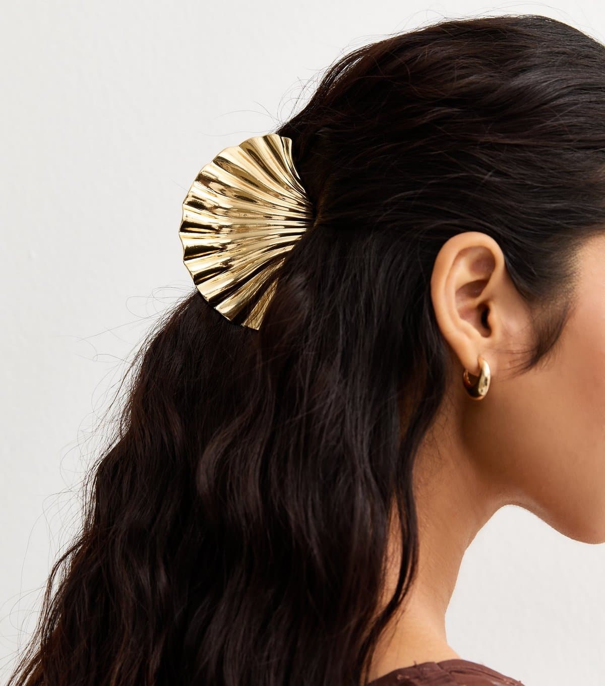 New Look Gold Tone Large Shell Bulldog Clip New Look