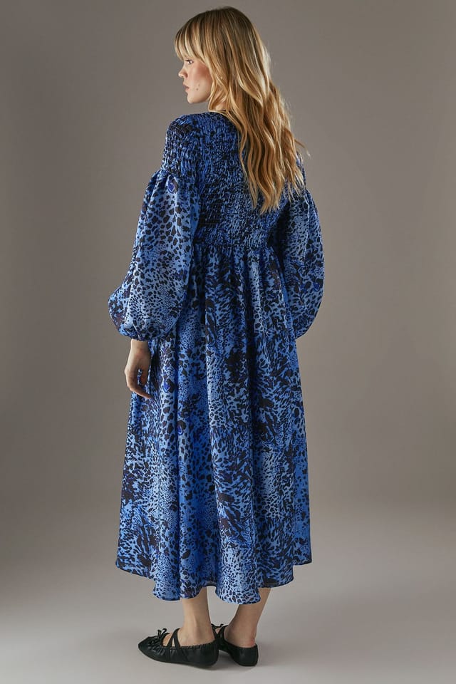 Warehouse Warehouse Women's Printed Textured Organza Shirred Midaxi Dress in Blue - 3