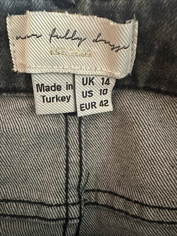 Never Fully Dressed Never Fully Dressed Cropped Grey Jeans