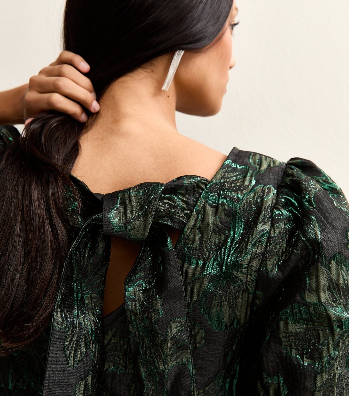 New Look Women's Dark Green Floral Jacquard Short Sleeve Top New Look - 2