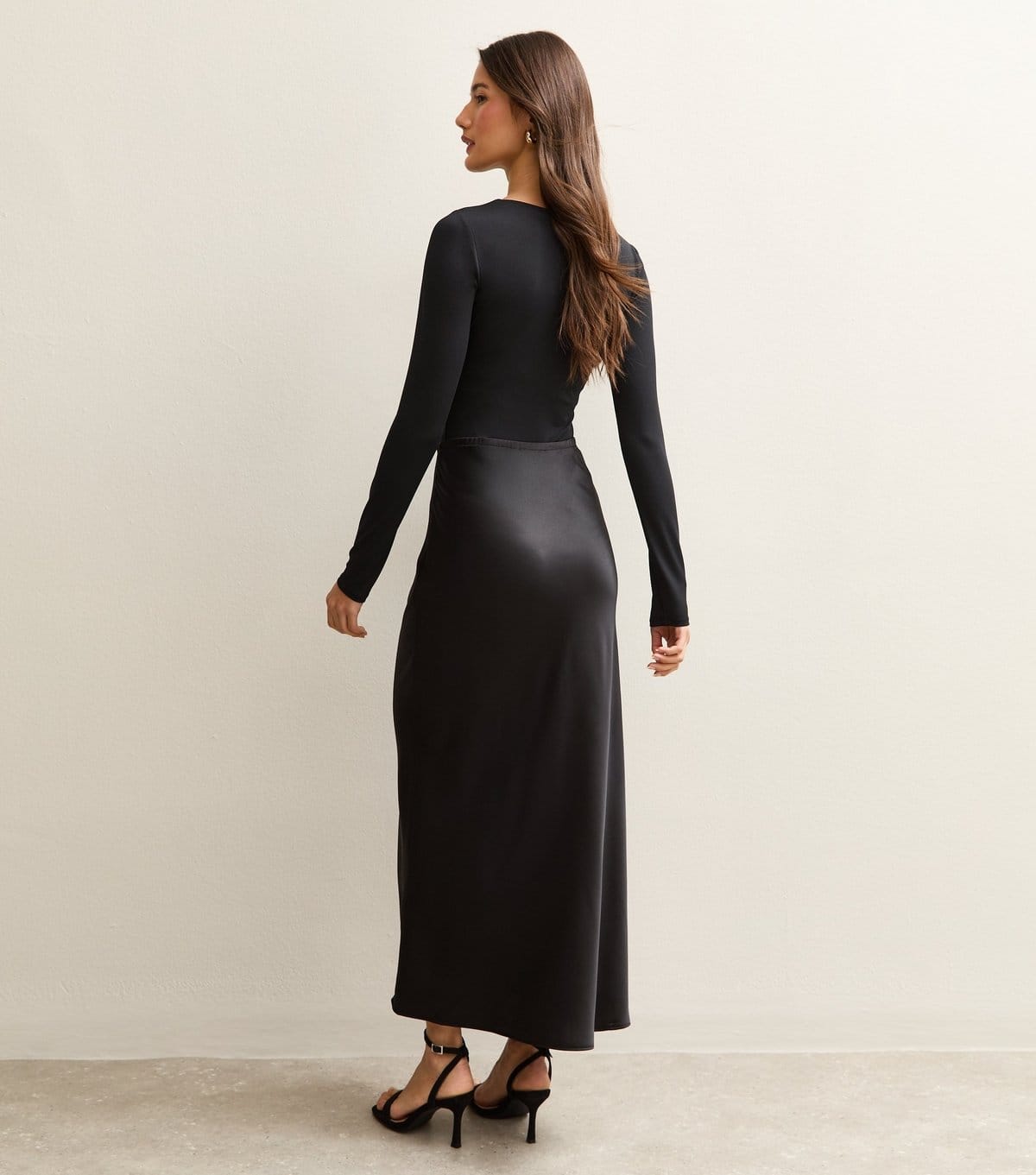 New Look Women's Black Satin Midi Skirt New Look - 4
