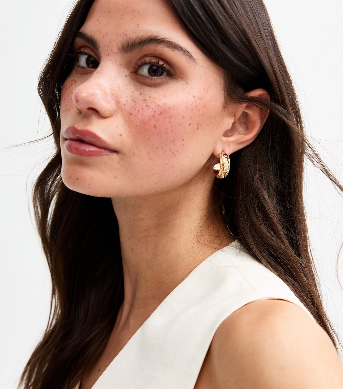 New Look Gold Tone Chunky Twisted Effect Hoop Earrings New Look - 2