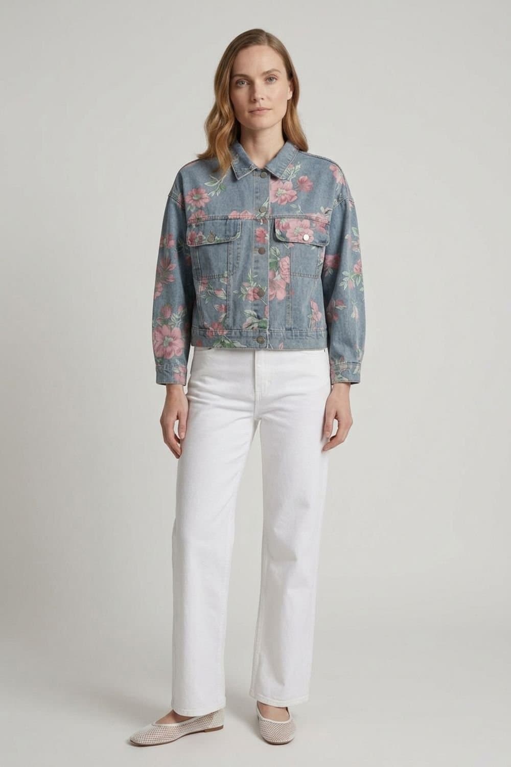 Izabel London Izabel London Women's Floral Print Boxy Denim Jacket in Blue