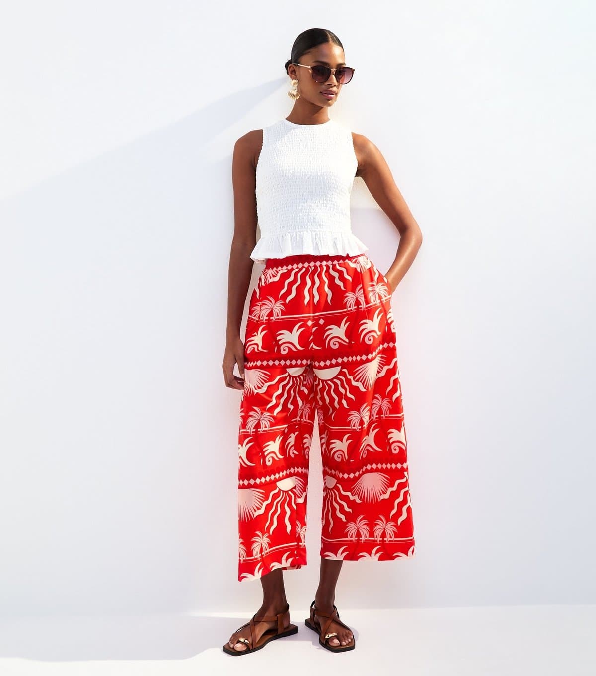 New Look New Look Red Palm Tree Print Crop Trousers