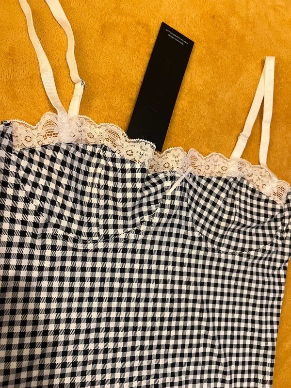 Lioness Lioness cami in black and white with lace trim - 1