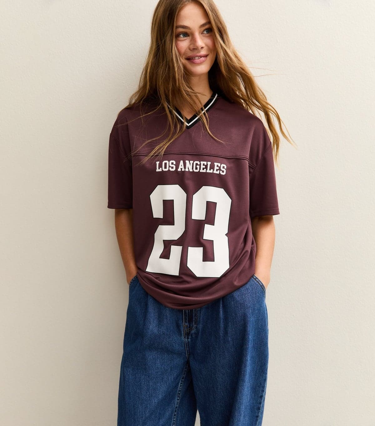 New Look Women's Brown LA Print Football T-shirt New Look
