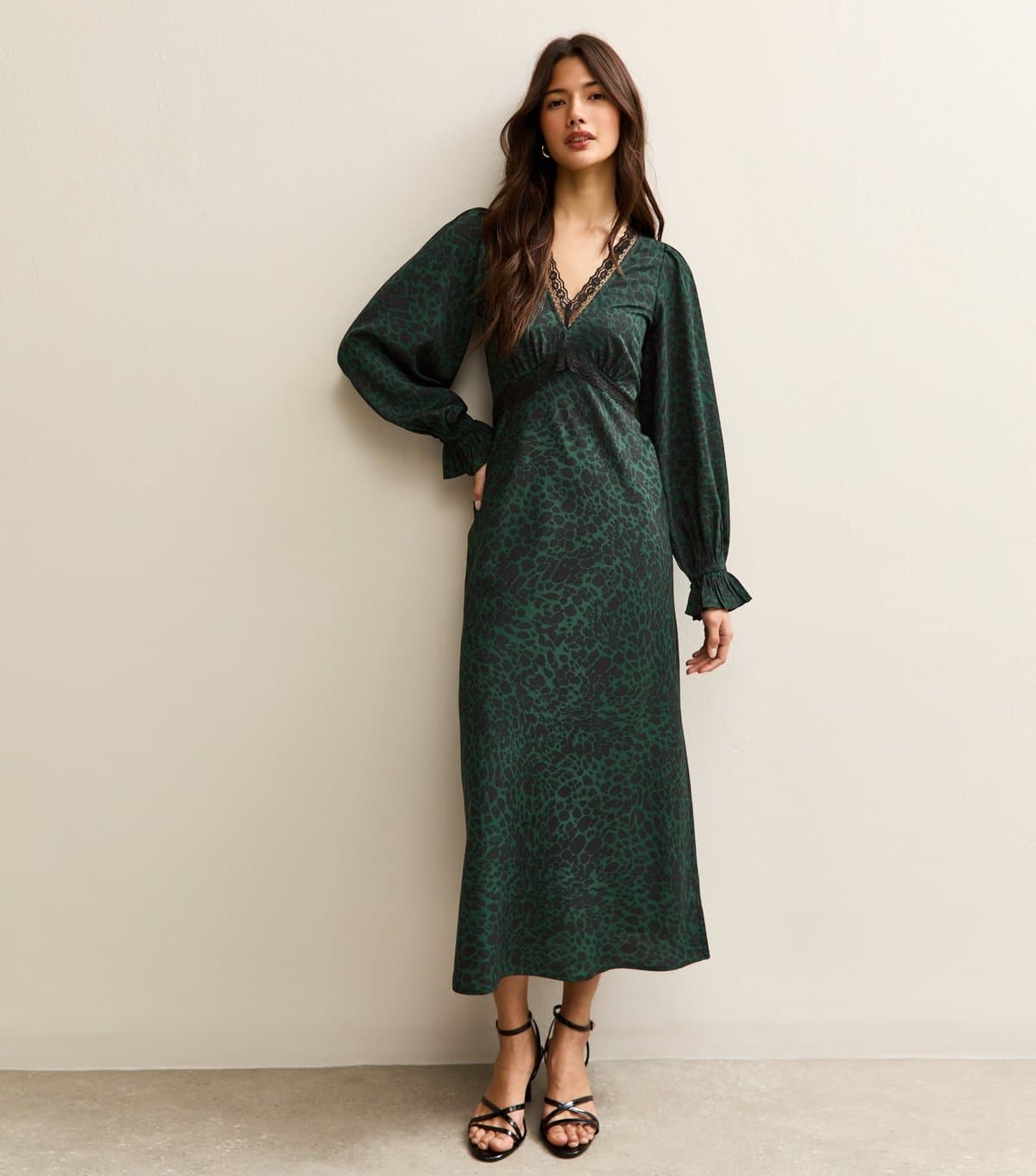 New Look Women's Green Animal Print Lace Neck Midi Dress New Look