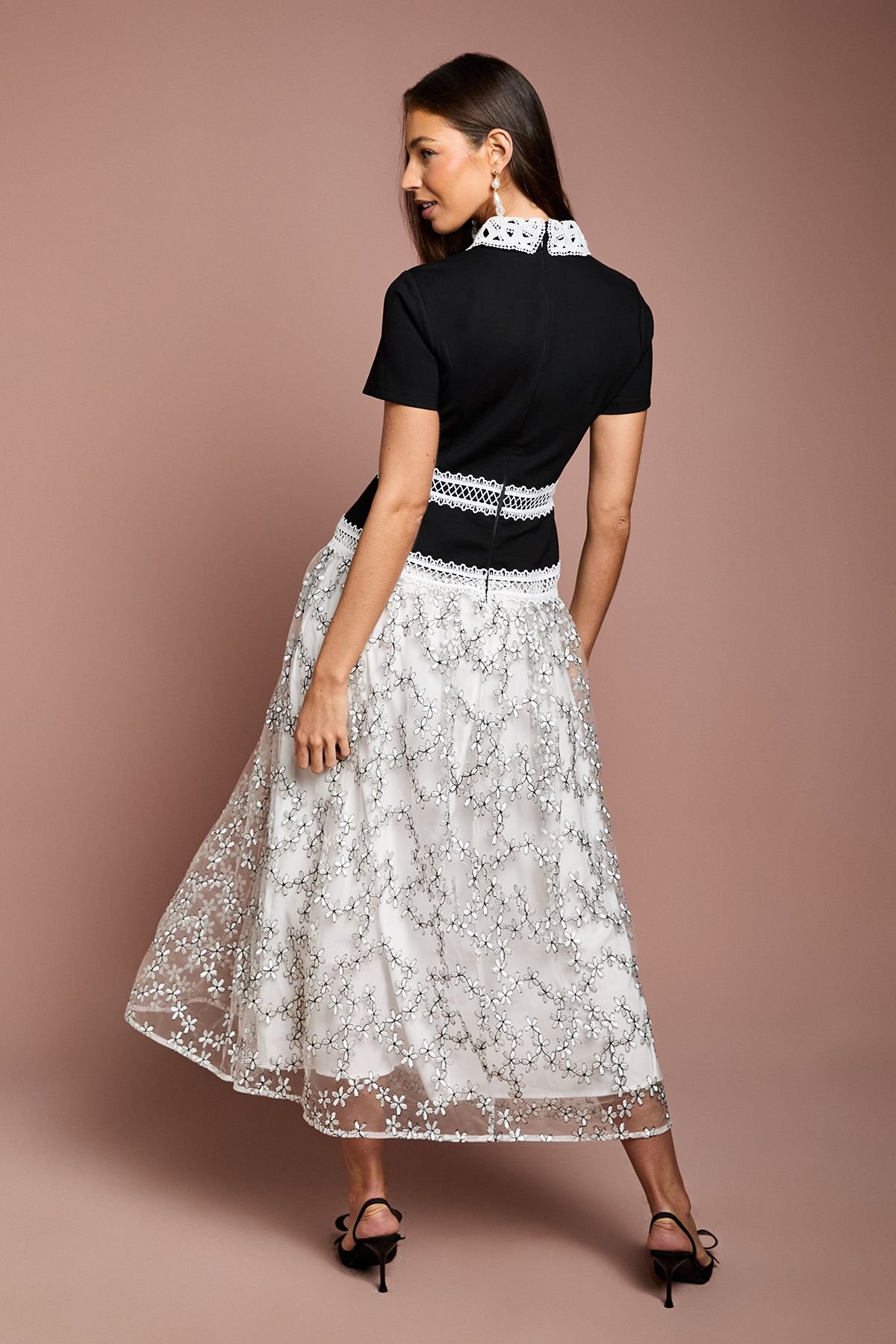 Coast Coast Women's Stretch Bodice Embroidered Mesh Skirt Midaxi Dress in Mono - 3