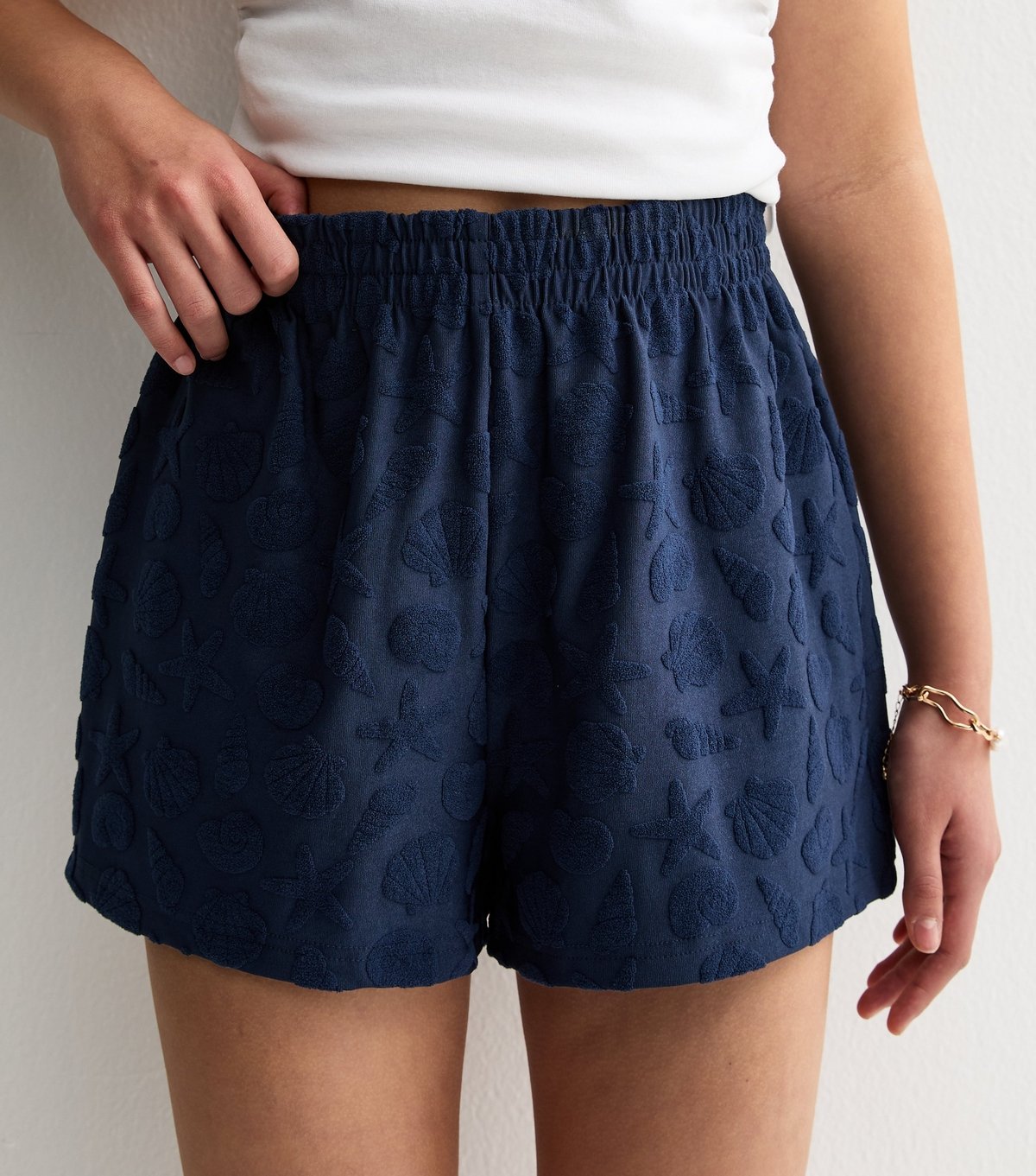 New Look Girls' Navy Floral Towelling Shell Pattern Shorts New Look - 2