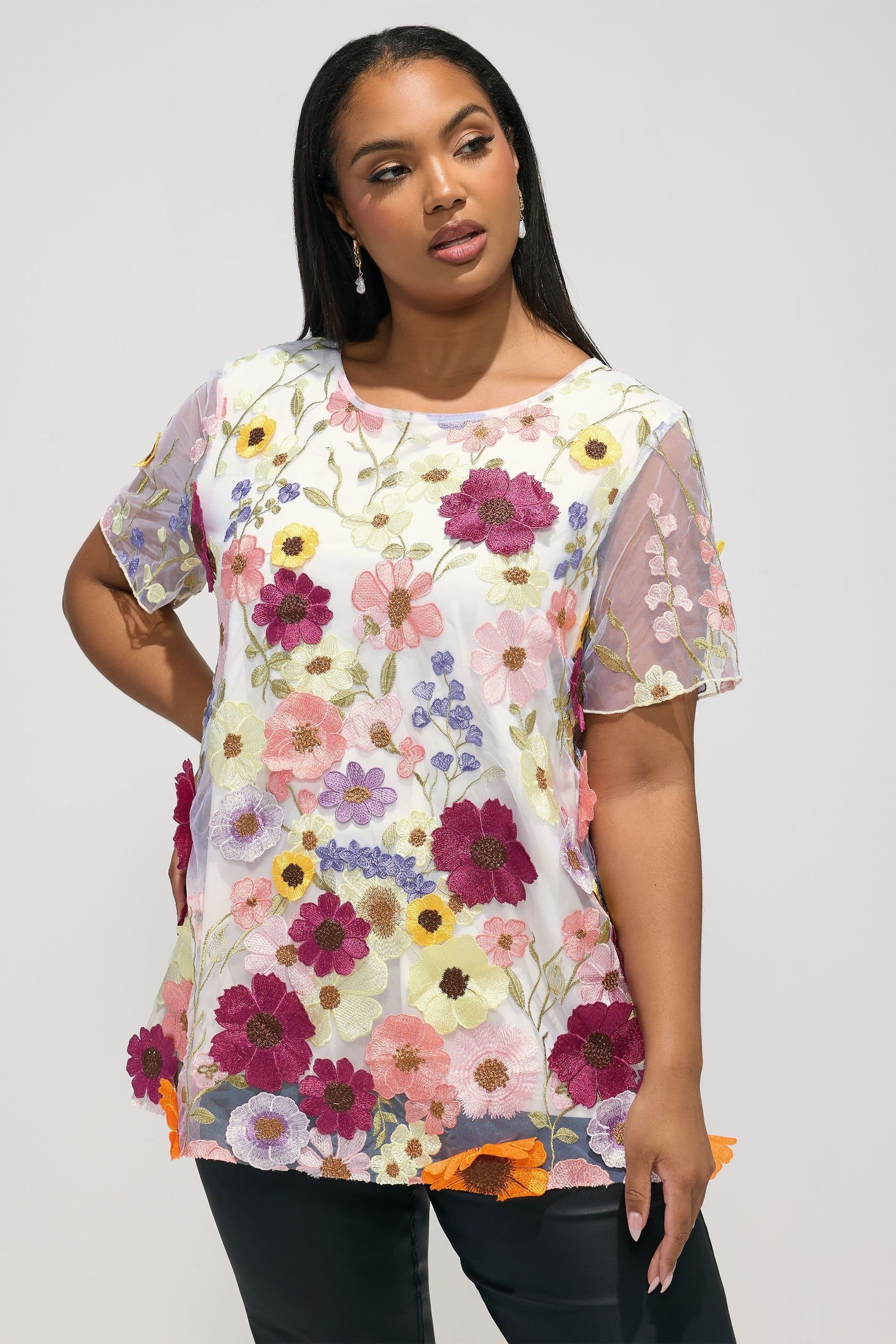 Yours Yours Women's Floral 3D Embroidered T-Shirt in White