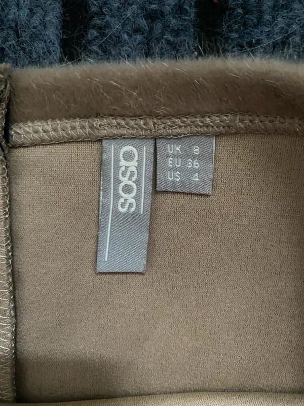 ASOS ASOS Cream Beige Sparkly Furry Fur Mini Skirt sz 8 Great Condition