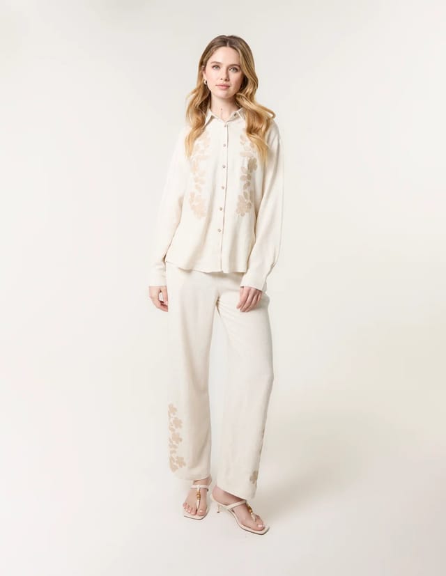 Blue Vanilla Linen Flower Embroidery Trousers - 2