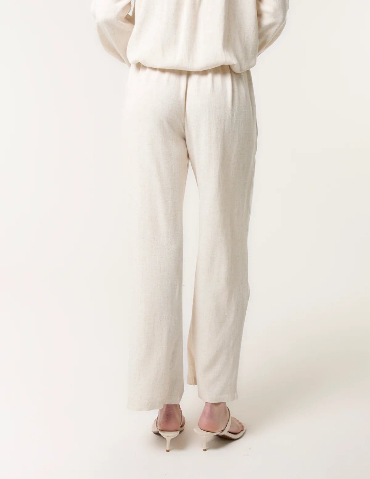 Blue Vanilla Linen Flower Embroidery Trousers - 4