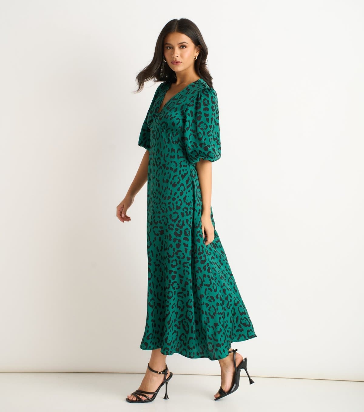 Gini London Women's Dark Green Animal Print Midi Dress Gini London New Look