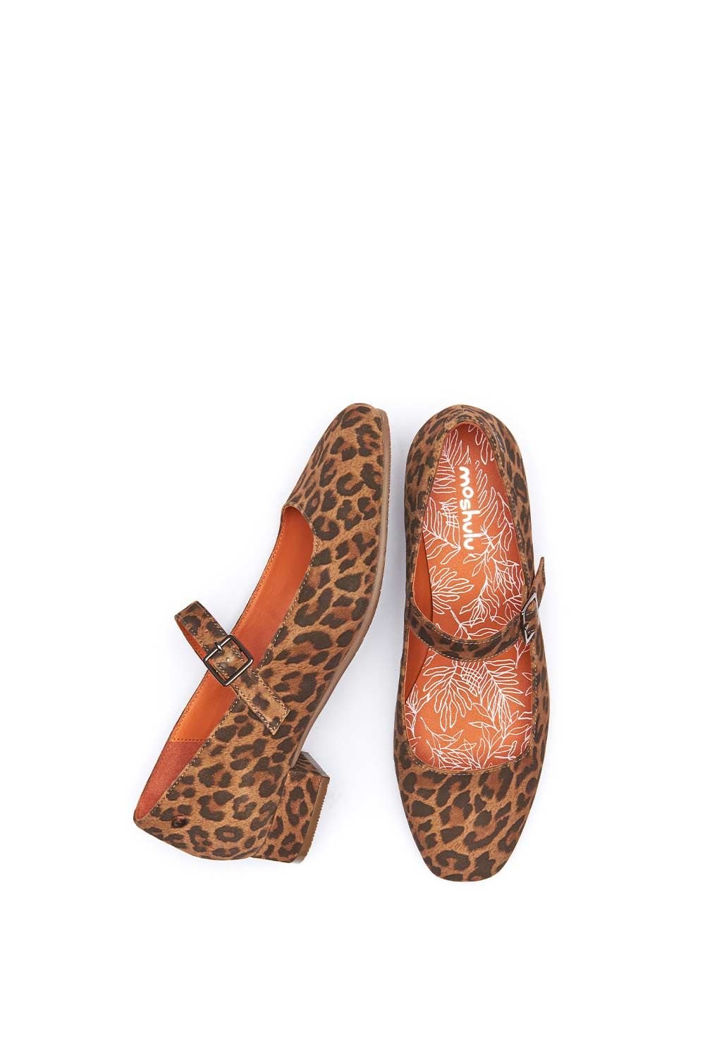 Moshulu Moshulu Women's 'Hebei' Front Buckle Block Heels in Tan - 2