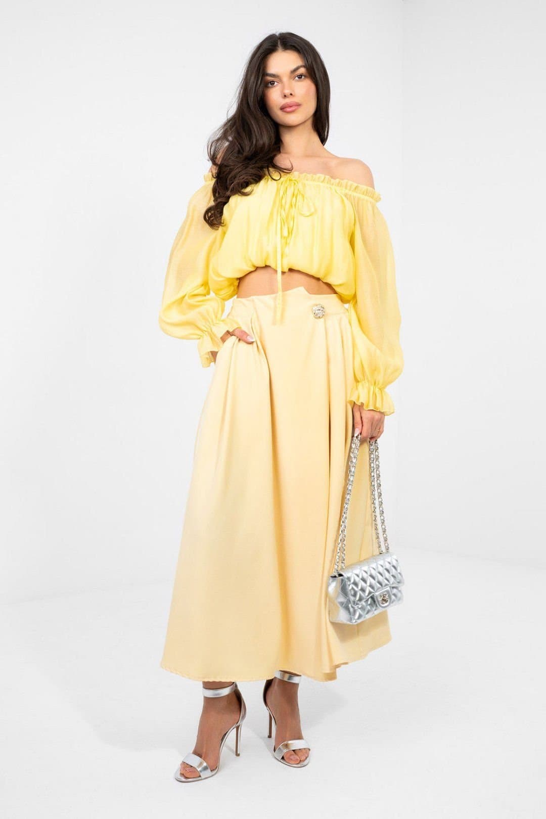 Love Lace Love Lace Women's Pleated Front Elastic Waist Midi Skirt in Yellow