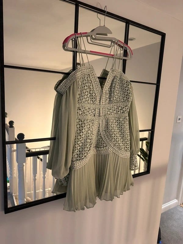 ASOS design dress size 8 mint sage colour chiffon pleat dress