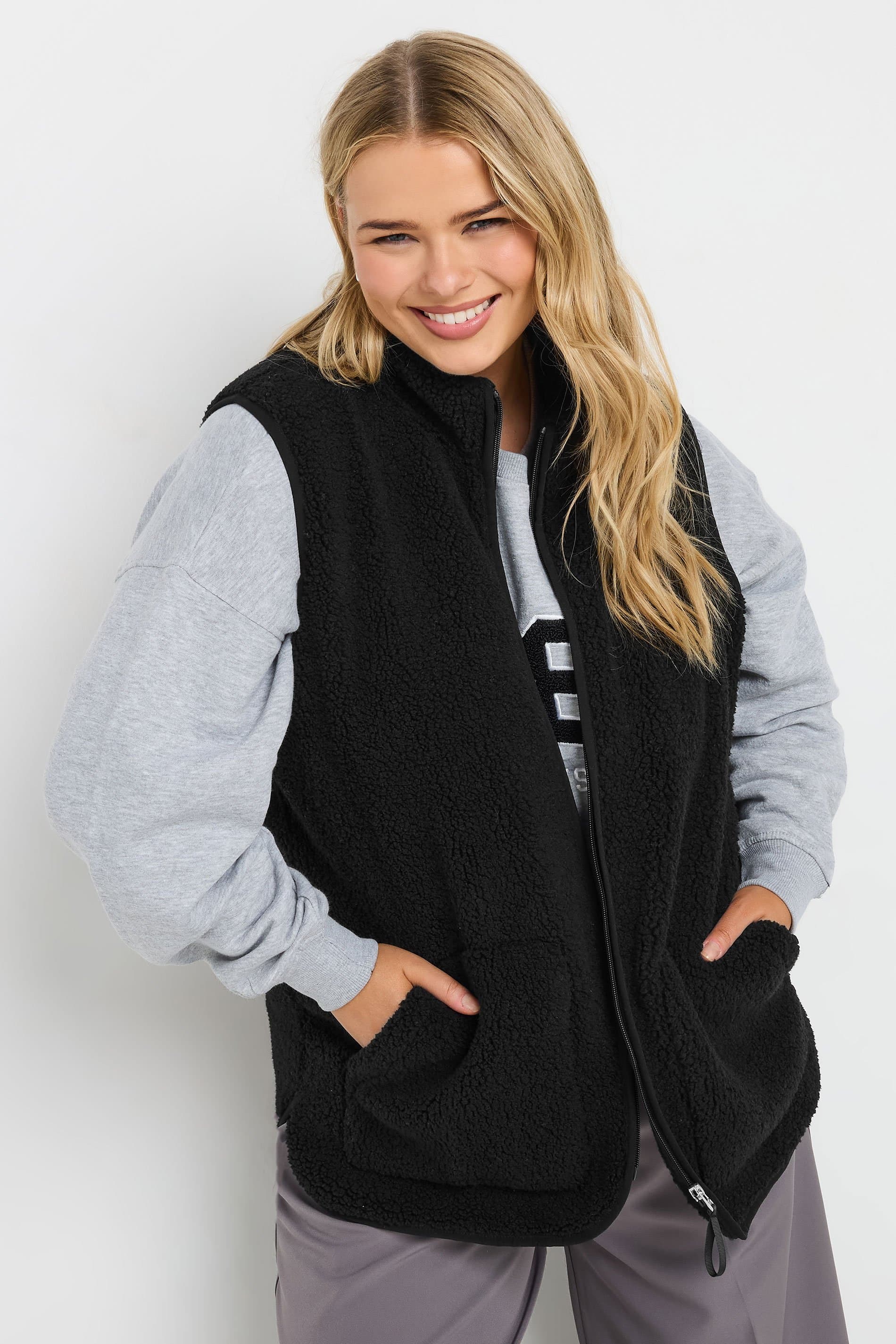 Yours Plus Size Black Teddy Gilet