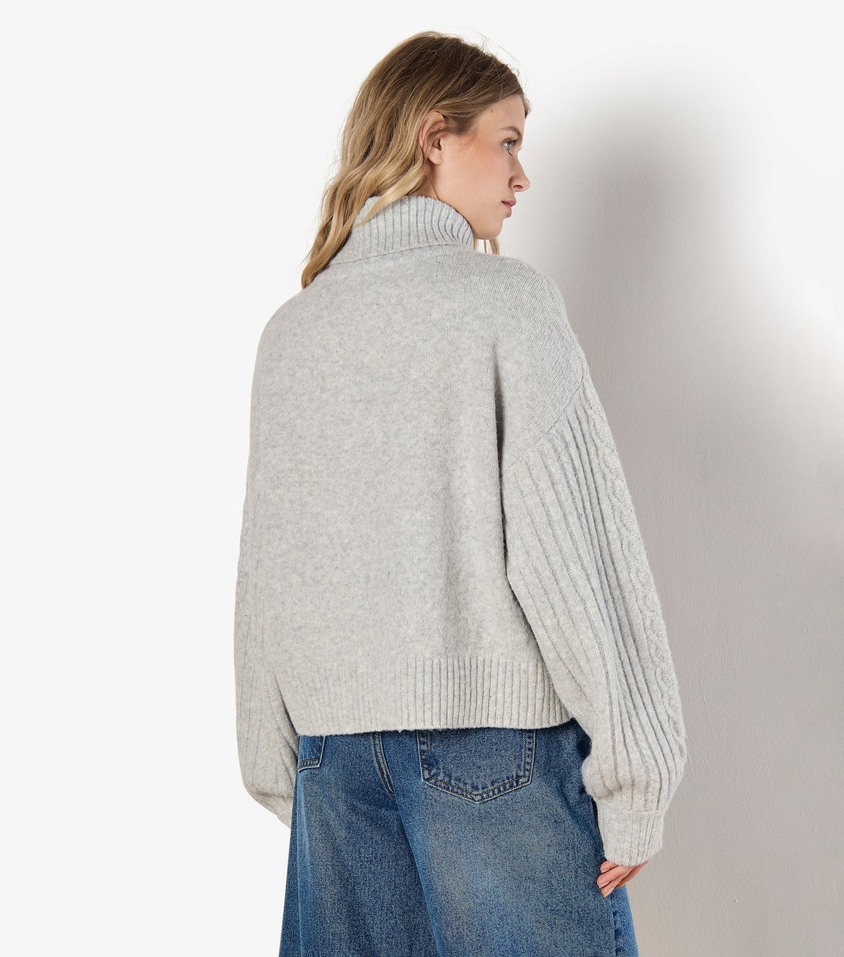 Apricot Women's Light Grey Cable Knit Roll Neck Jumper Apricot New Look - 3