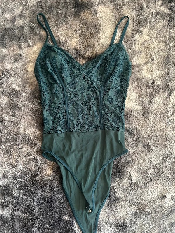 New Look Dark green lace bodysuit from New Look. Size 10 - 1