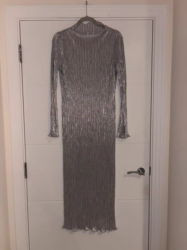 Never Fully Dressed Never Fully Dressed Silver Plisse Long Sleeve Maxi Dress Size 10 Party Occasion wedding guest
