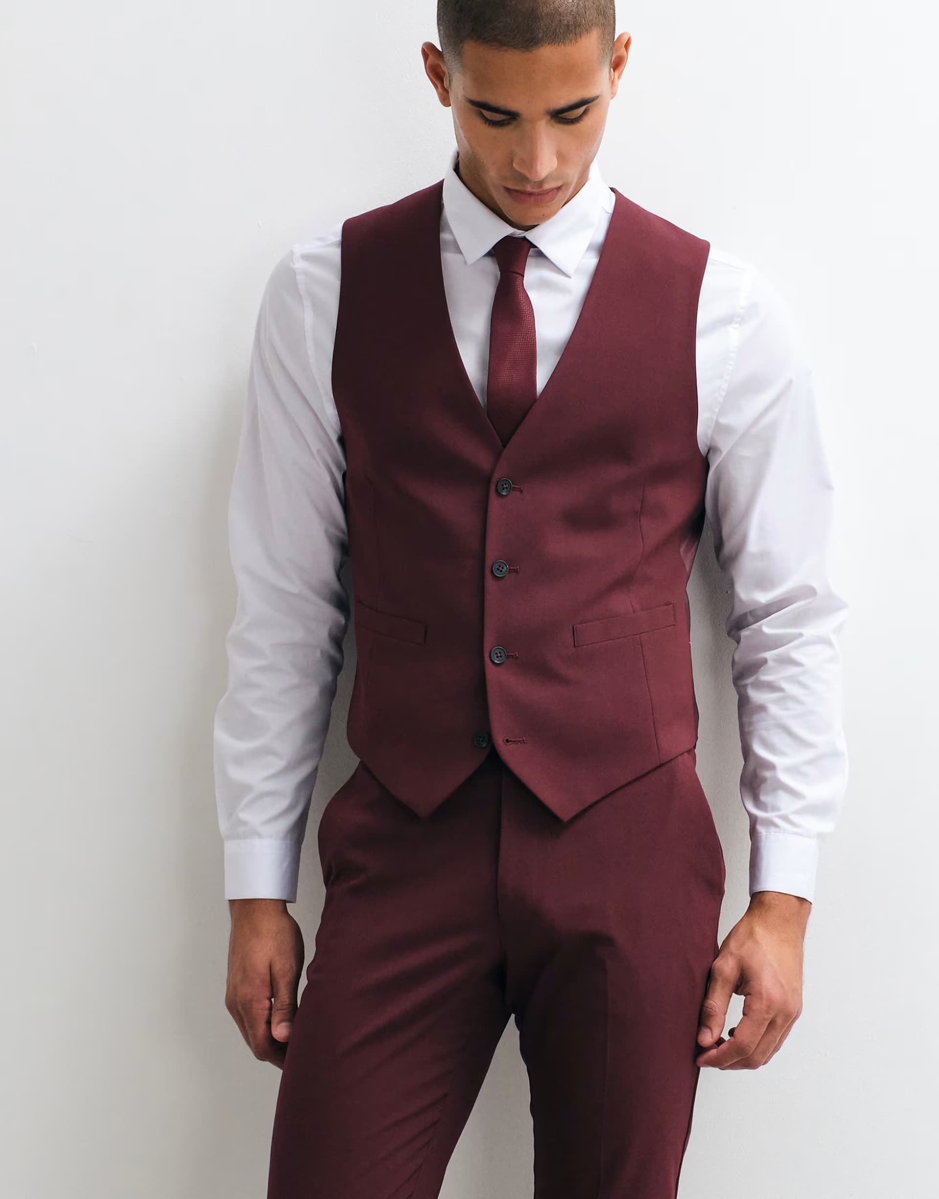 ASOS ASOS DESIGN skinny suit waistcoat in burgundy