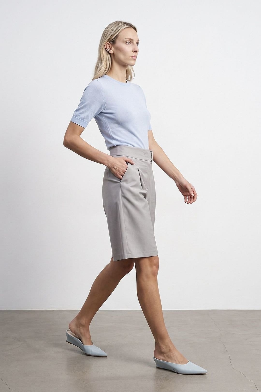 Dilvin Dilvin Women's High-Waist Wide-Leg Tailored Shorts With Belt in Light Grey - 4