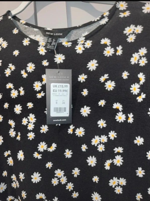 New Look Black & White Daisy Peplum Top
