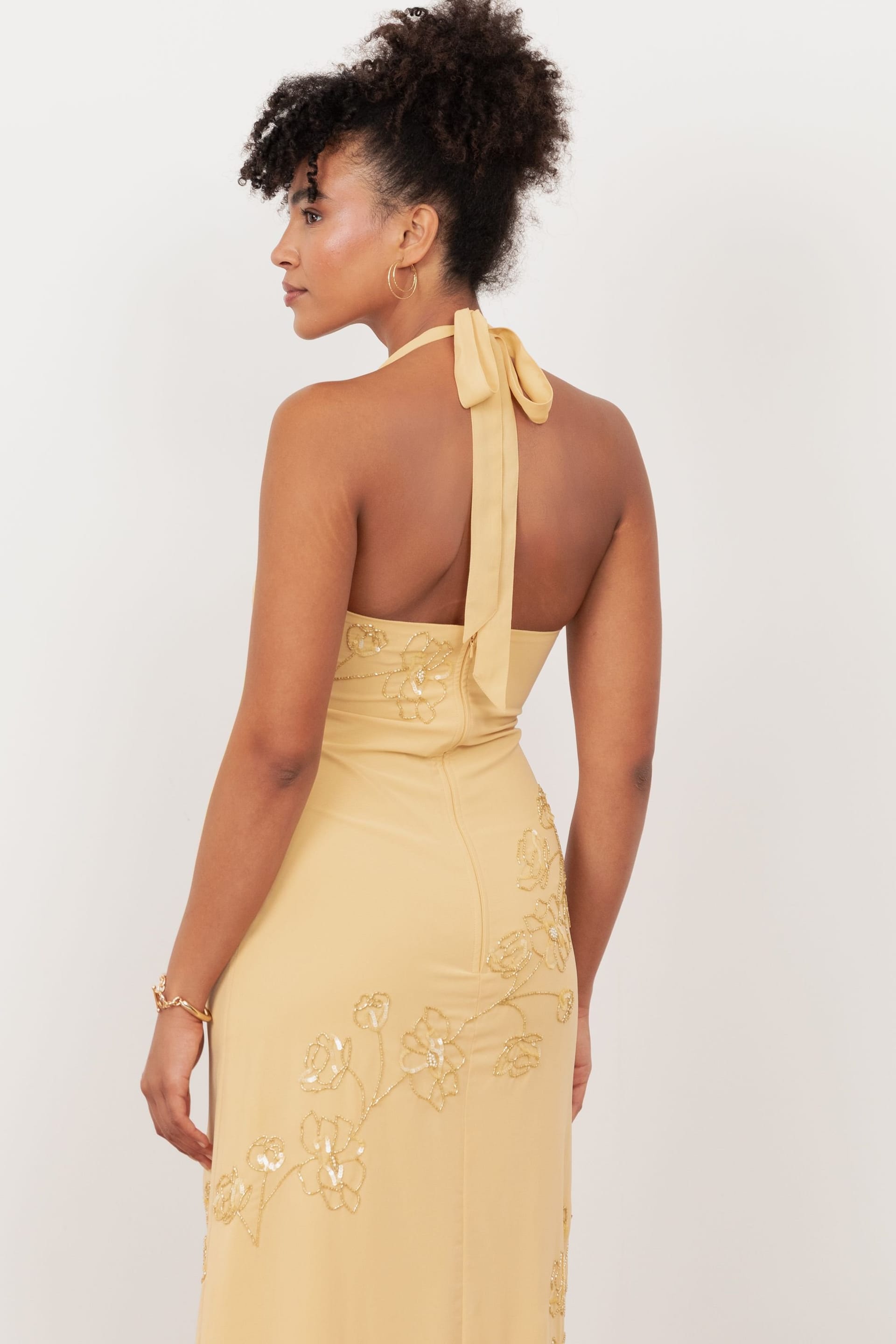 Maya Deluxe Maya Deluxe Women's Floral Motif Halter Neck Midaxi Dress in Yellow - 4